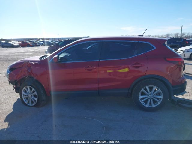 JN1BJ1CPXJW189469 Nissan Rogue Sport S