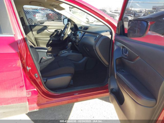 JN1BJ1CPXJW189469 Nissan Rogue Sport S