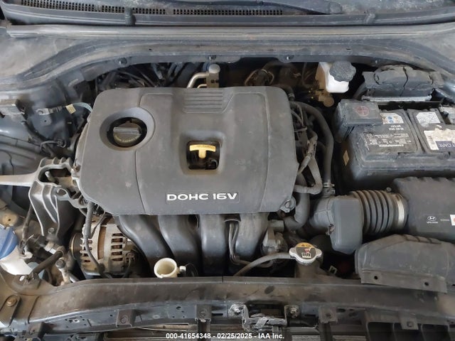 KMHD74LFXJU614032 Hyundai ELANTRA SE