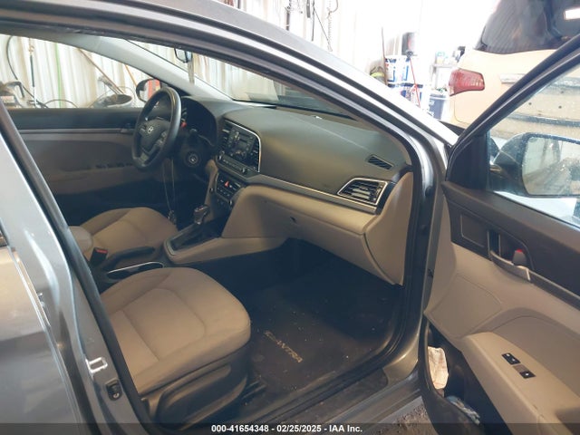 KMHD74LFXJU614032 Hyundai ELANTRA SE