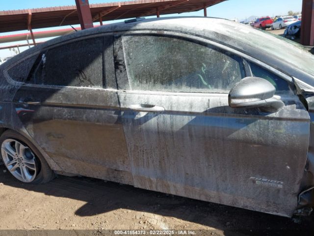 3FA6P0SU8FR245410 Ford Fusion Energi Titanium