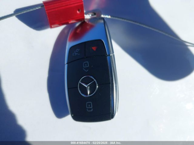 W1KWJ8DB4PG125835 Mercedes-Benz m264