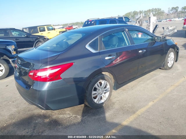 1N4AL3AP8HC281750 Nissan Altima 2.5 S