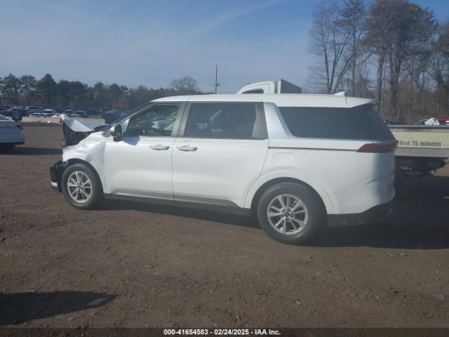 KNDNB4H3XN6187788 KIA Carnival Mpv Lx