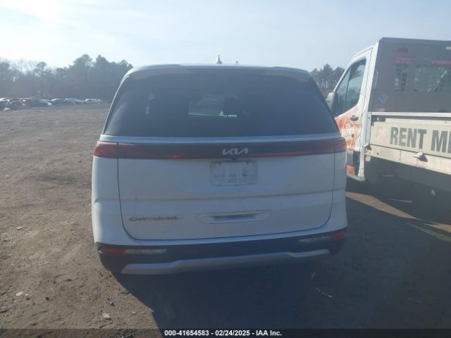 KNDNB4H3XN6187788 KIA Carnival Mpv Lx