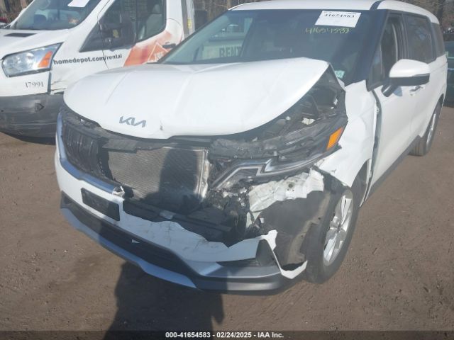 KNDNB4H3XN6187788 KIA Carnival Mpv Lx