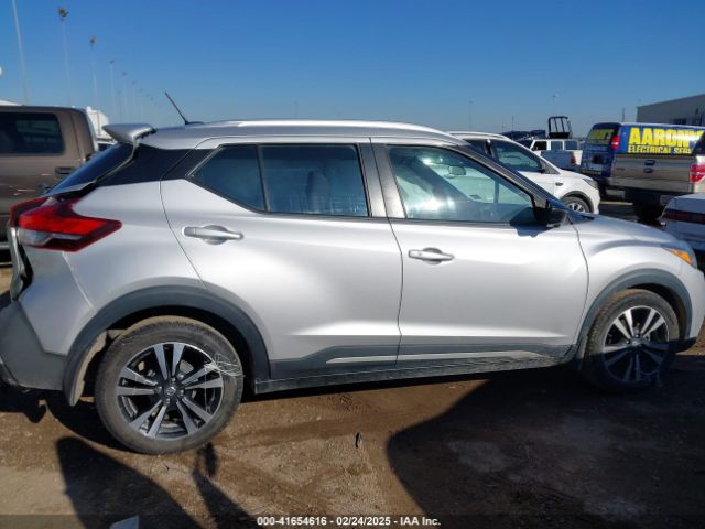 3N1CP5CU8KL544677 Nissan KICKS SR