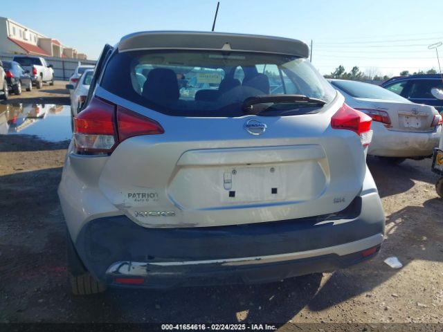 3N1CP5CU8KL544677 Nissan KICKS SR