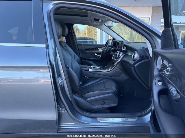 WDC0G4KB8GF019995 Mercedes-Benz Glc 300 4matic