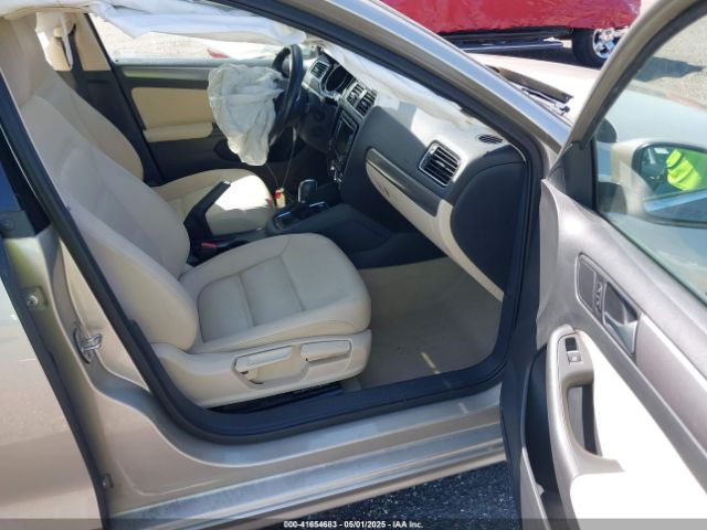 3VWLA7AJ7FM419542 Volkswagen Jetta 2.0l Tdi Se