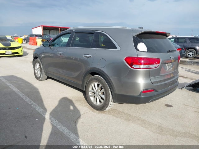 5XYPG4A50HG212110 KIA Sorento 3.3l Lx