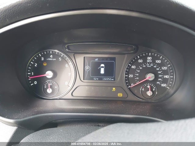 5XYPG4A50HG212110 KIA Sorento 3.3l Lx