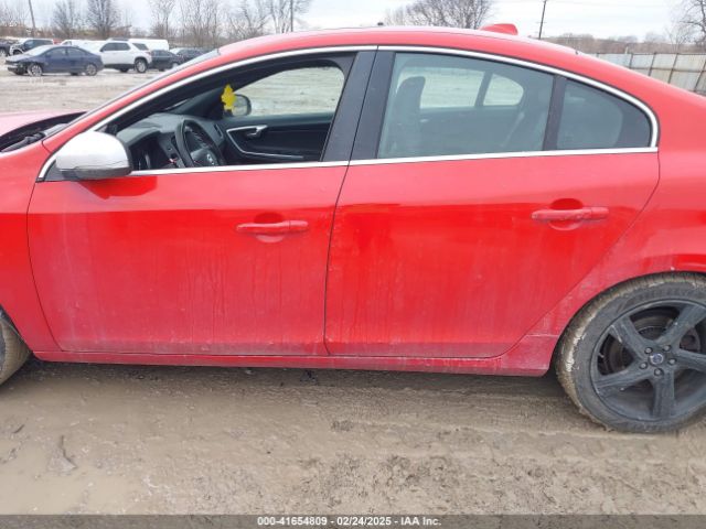 YV1902THXF2299606 Volvo S60 T6 R-design Platinum