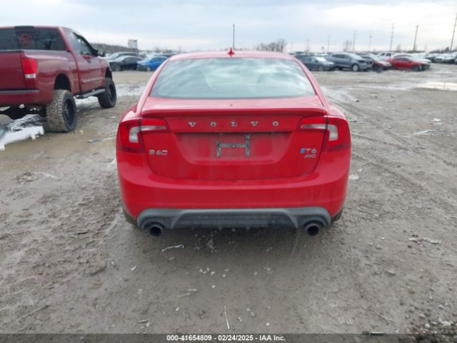 YV1902THXF2299606 Volvo S60 T6 R-design Platinum