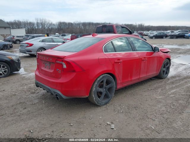 YV1902THXF2299606 Volvo S60 T6 R-design Platinum