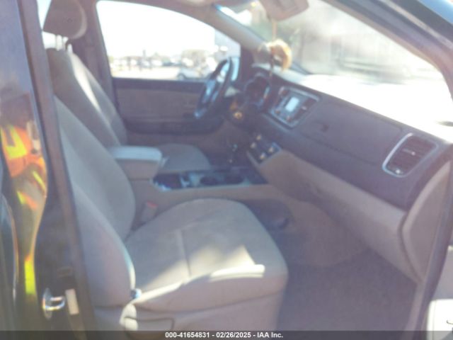 KNDMB5C19G6086543 KIA SEDONA LX