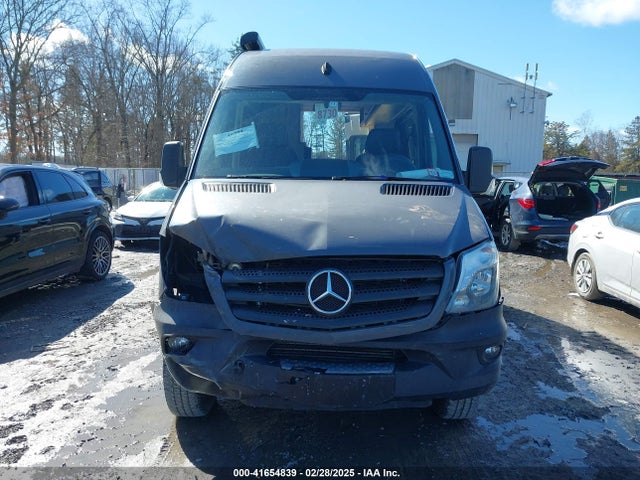 41654839 :رقم المزاد ، WD4FE7CD7JP621768 vin ، 2018 Mercedes-benz Sprinter 2500 Standard Roof V6 مزاد بيع