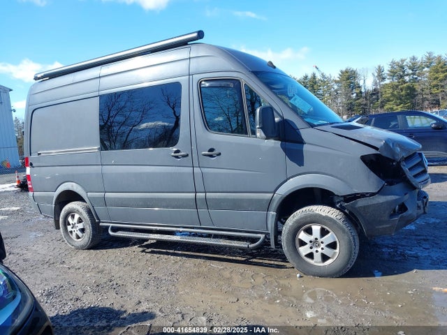 41654839 :رقم المزاد ، WD4FE7CD7JP621768 vin ، 2018 Mercedes-benz Sprinter 2500 Standard Roof V6 مزاد بيع