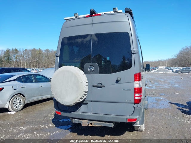 41654839 :رقم المزاد ، WD4FE7CD7JP621768 vin ، 2018 Mercedes-benz Sprinter 2500 Standard Roof V6 مزاد بيع