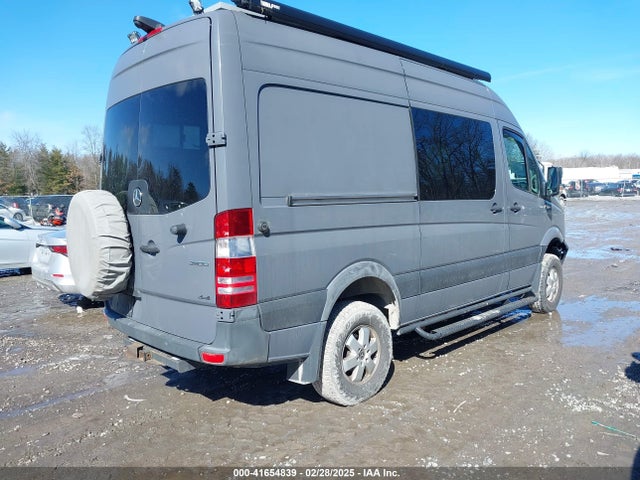 41654839 :رقم المزاد ، WD4FE7CD7JP621768 vin ، 2018 Mercedes-benz Sprinter 2500 Standard Roof V6 مزاد بيع
