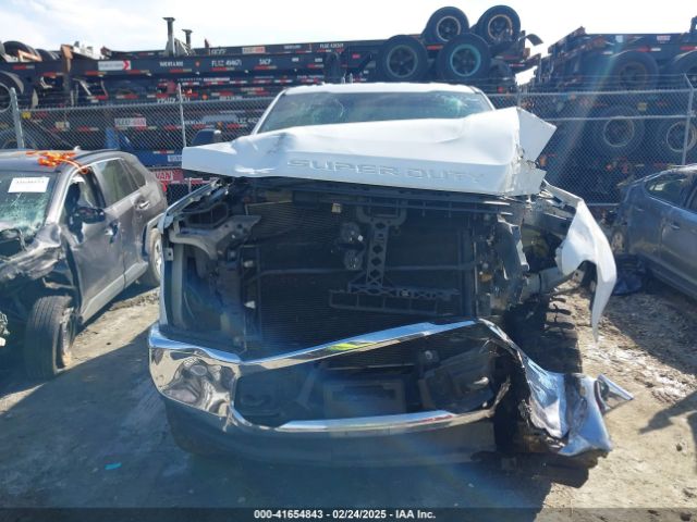 1FT7W2BT2KEC10038 Ford F-250 Xlt