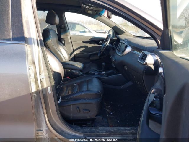 5XYPKDA56JG387546 KIA Sorento 3.3l Sxl