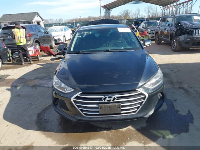 5NPD84LF3JH312075 Hyundai ELANTRA SEL