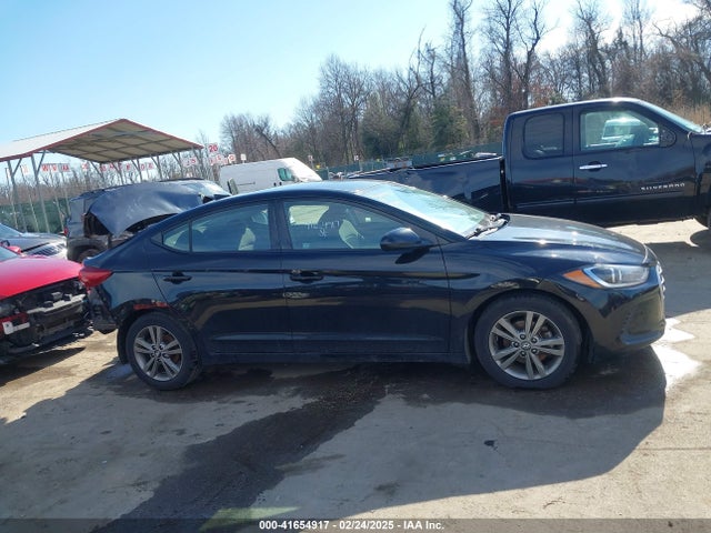 5NPD84LF3JH312075 Hyundai ELANTRA SEL