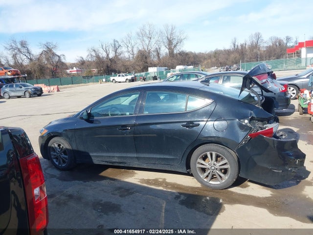 5NPD84LF3JH312075 Hyundai ELANTRA SEL
