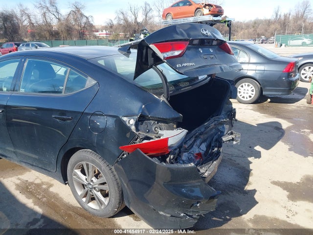 5NPD84LF3JH312075 Hyundai ELANTRA SEL