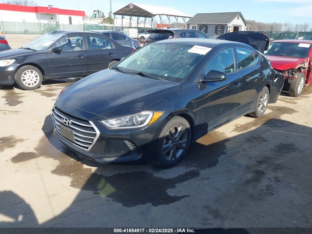 5NPD84LF3JH312075 Hyundai ELANTRA SEL