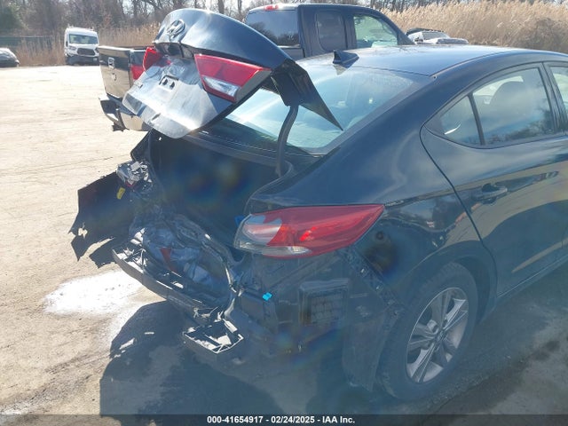 5NPD84LF3JH312075 Hyundai ELANTRA SEL