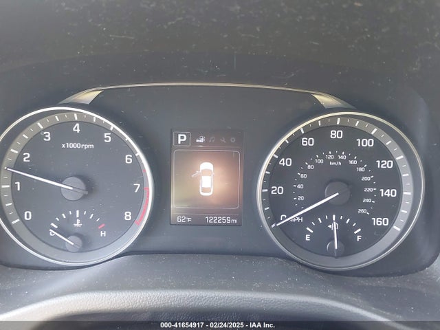 5NPD84LF3JH312075 Hyundai ELANTRA SEL
