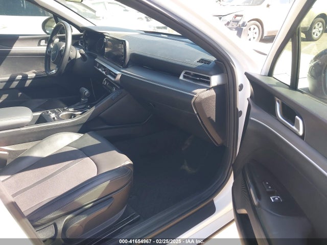 5XXG64J29NG162607 KIA K5 Gt-line