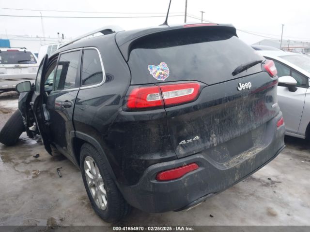 1C4PJMCS7FW795294 Jeep Cherokee Latitude