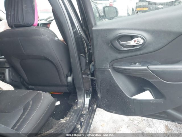 1C4PJMCS7FW795294 Jeep Cherokee Latitude