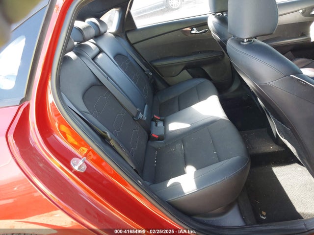 3KPF34AD6ME410535 KIA mpi nu