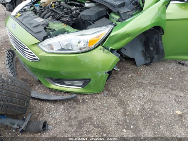 1FADP3N20JL280582 Ford Focus Titanium