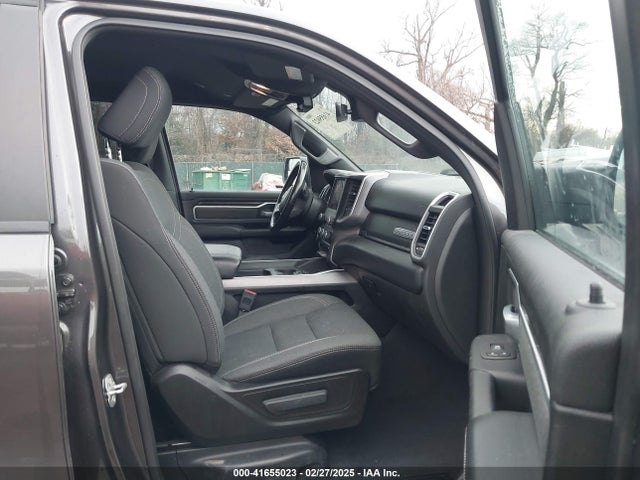 1C6SRFFT4NN158961 RAM 1500 Big Horn  4x4 5'7 Box