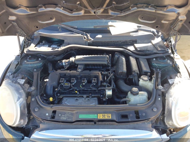 2010 MINI COOPER WMWMF3C59ATZ23728 Photo 9