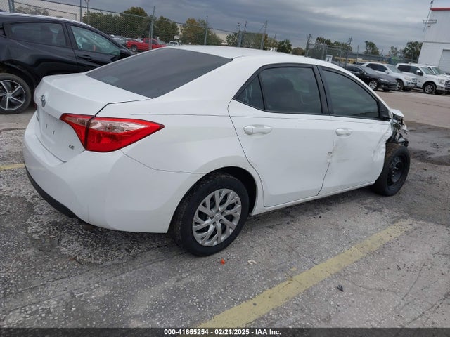 Toyota COROLLA LE 2019 5YFBURHE6KP868627 Image 4