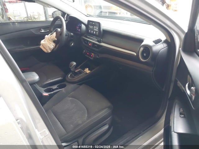 3KPF24AD6KE130369 KIA Forte Lxs