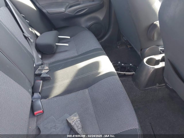 3N1CN7AP4HL863937 Nissan Versa 1.6 Sv