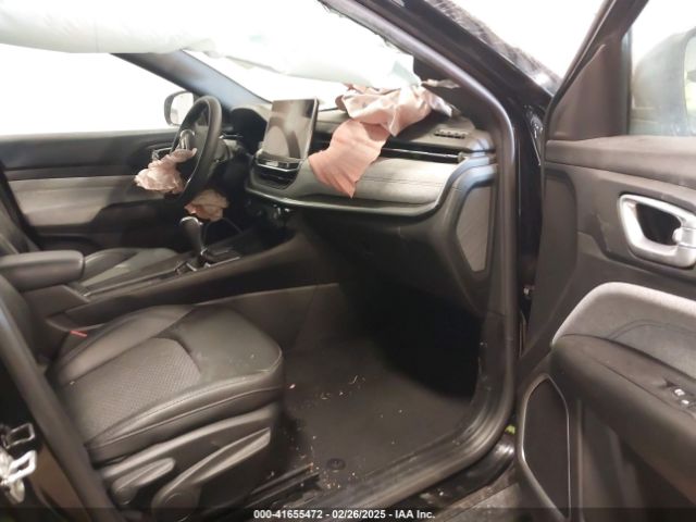 3C4NJDBNXRT104014 Jeep Compass Latitude 4x4
