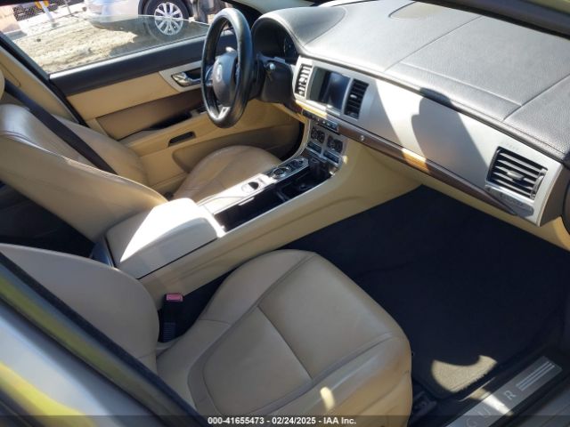 2013 JAGUAR XF SAJWA0E7XD8S91757 Photo 4
