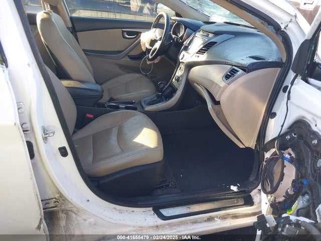 5NPDH4AE8FH547038 Hyundai Elantra Limited