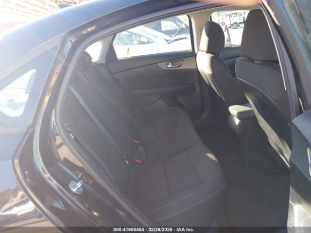 3KPF24AD4KE065943 KIA Forte Lxs