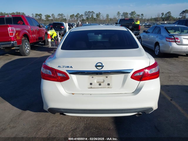 Nissan Altima 2.5 S 2016 1N4AL3AP7GN392910 Image 16