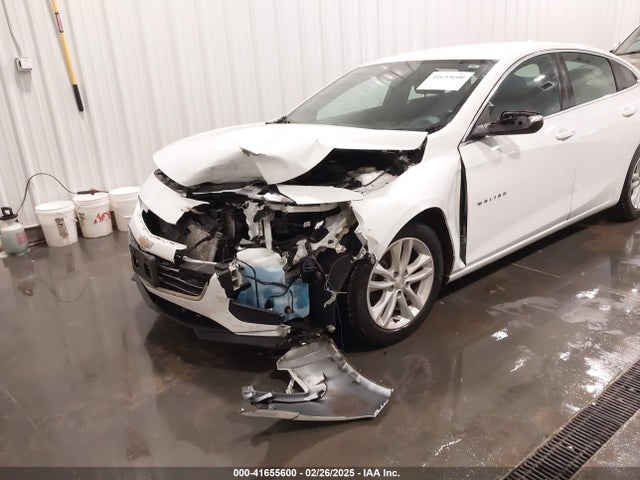 1G1ZE5ST2HF138962 Chevrolet MALIBU 1LT