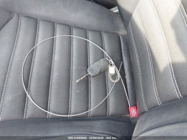 1FA6P0HD0E5383080 Ford FUSION SE